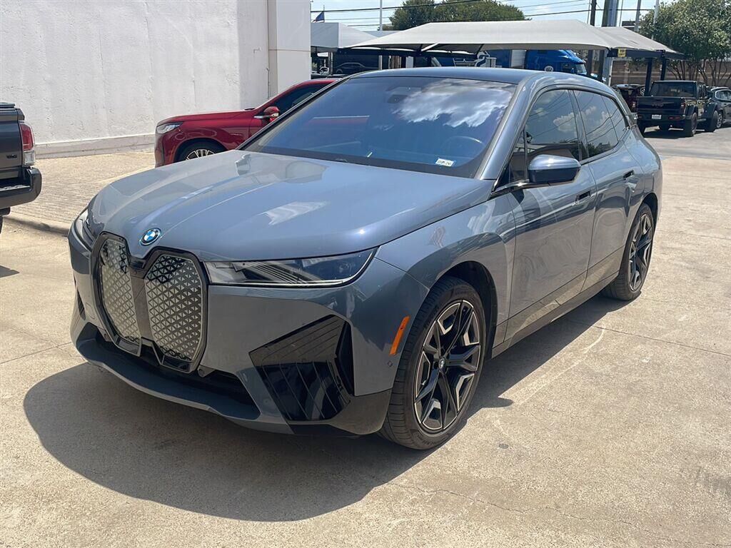 2024 BMW ix