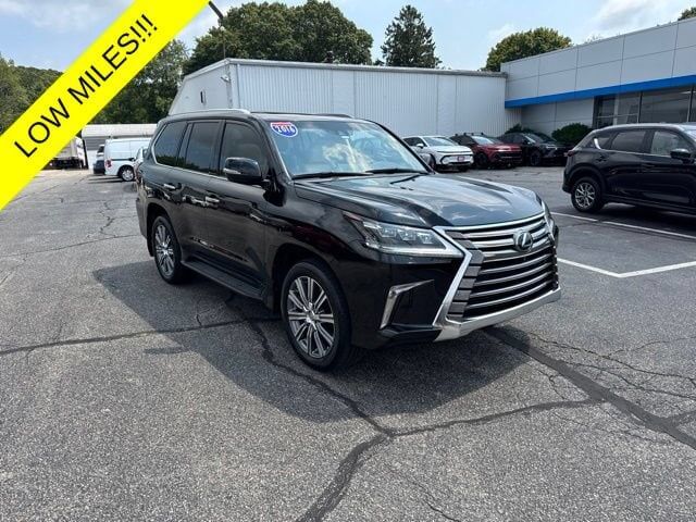 2016 LEXUS LX