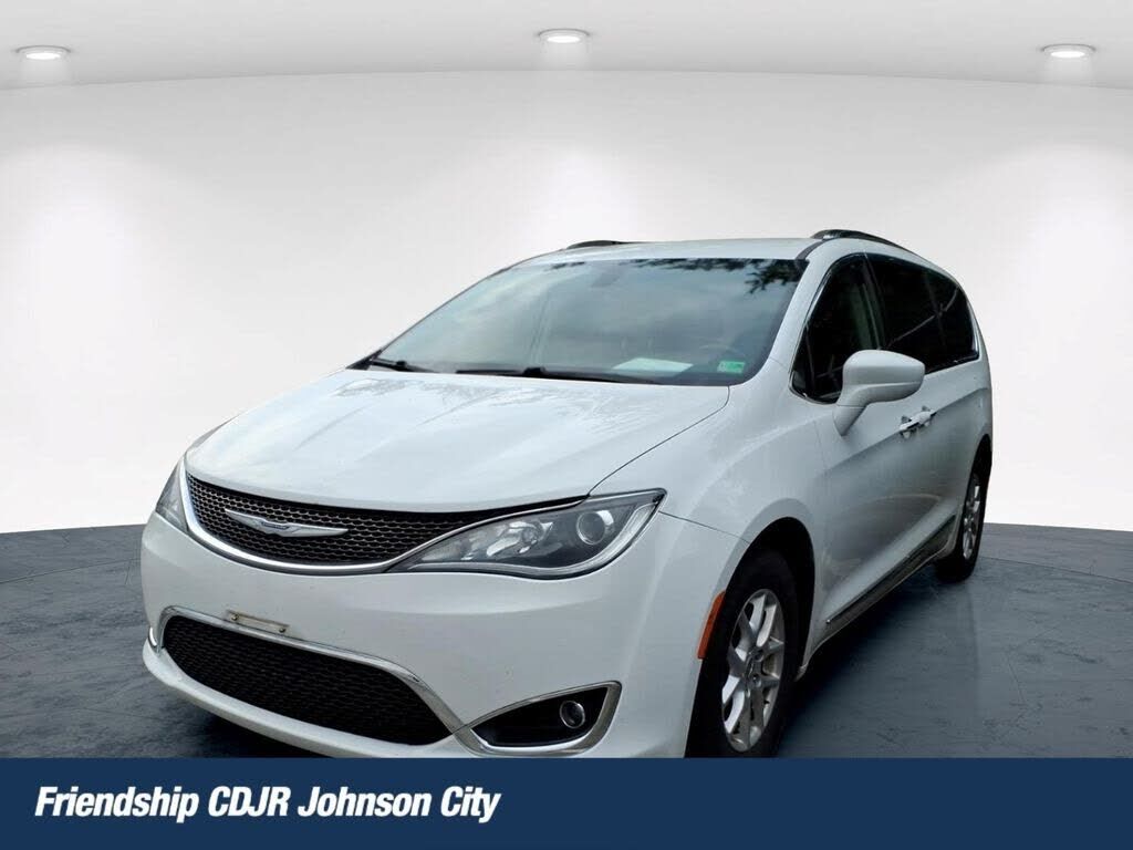 2020 CHRYSLER Pacifica