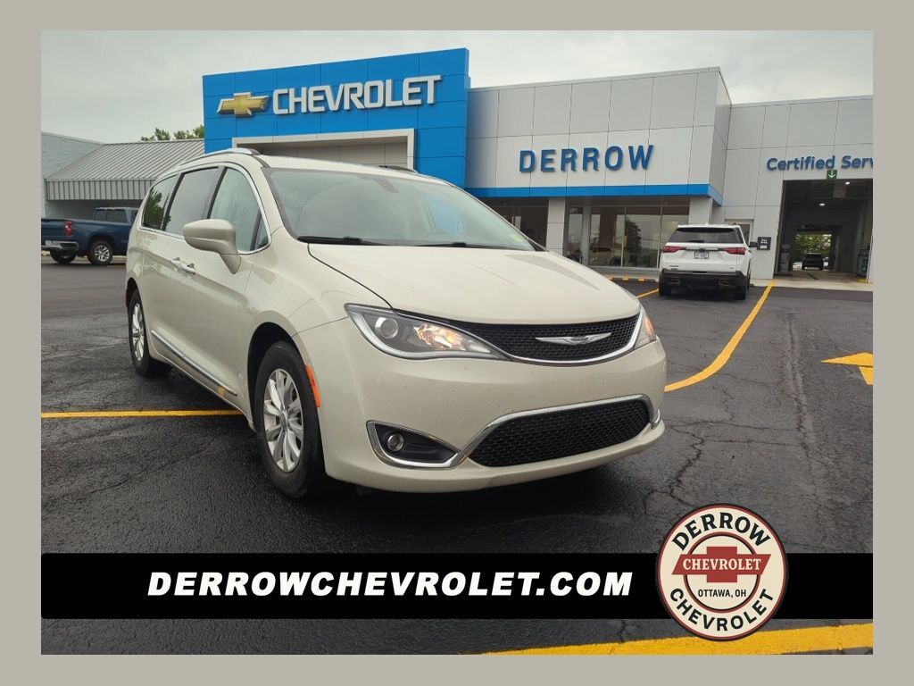 2019 CHRYSLER Pacifica
