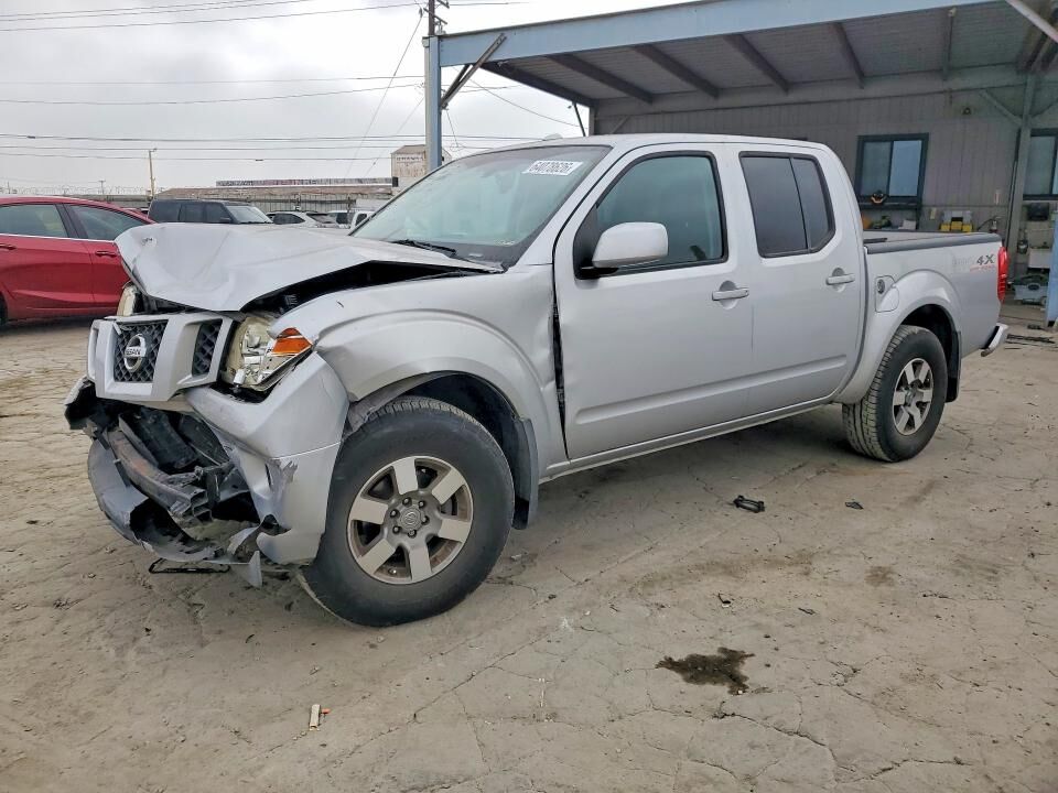 2011 NISSAN Frontier
