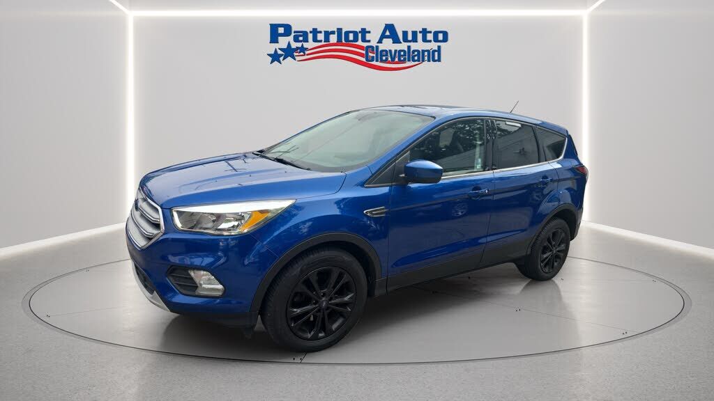 2017 FORD Escape