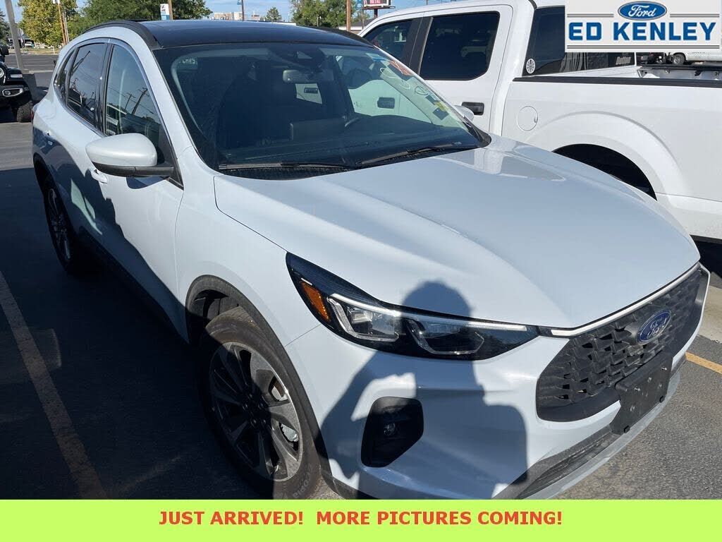 2025 FORD Escape