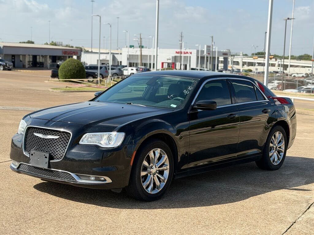 2016 CHRYSLER 300