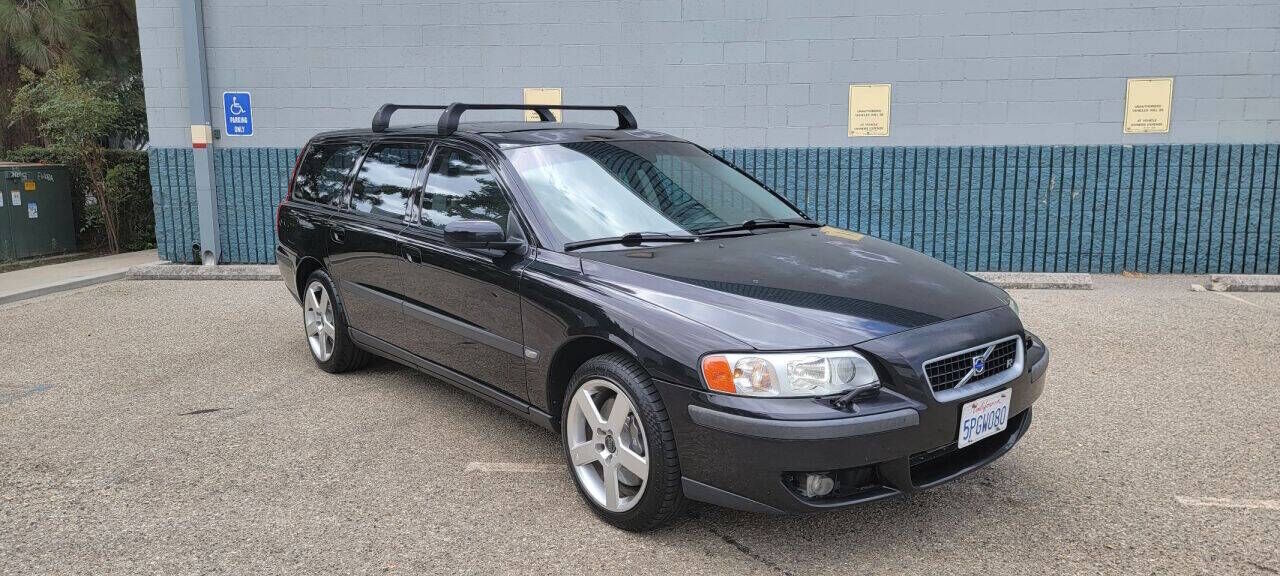 2004 VOLVO V70
