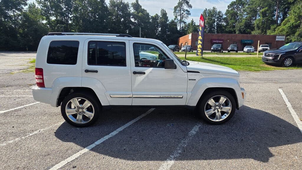 2012 JEEP Liberty