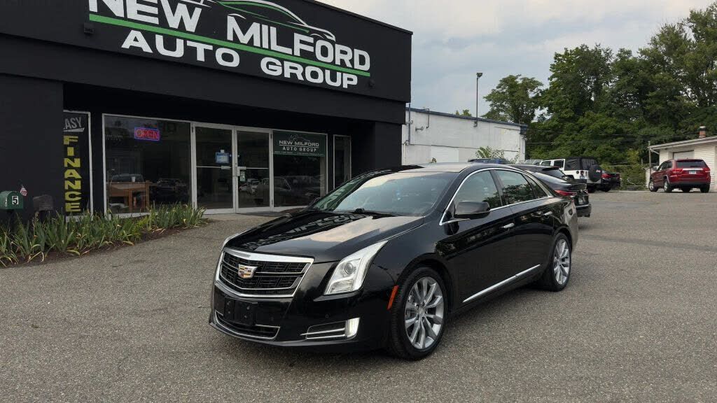 2017 CADILLAC XTS