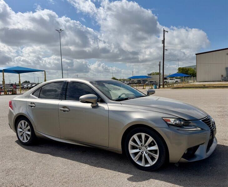 2015 LEXUS IS