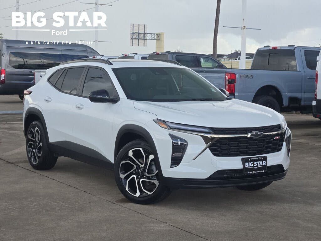 2026 CHEVROLET Trax