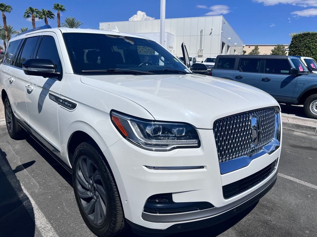2022 LINCOLN Navigator L