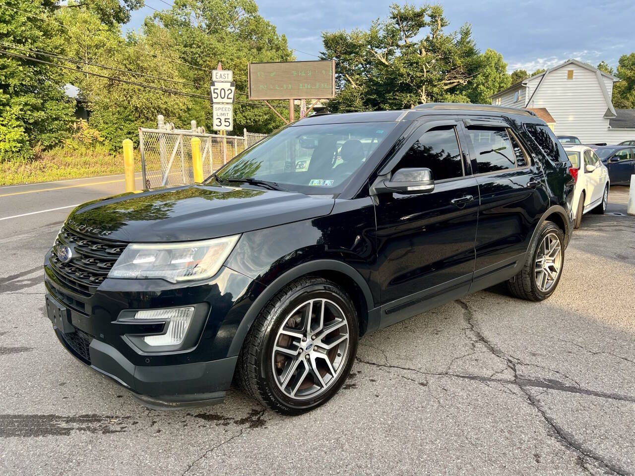 2017 FORD Explorer
