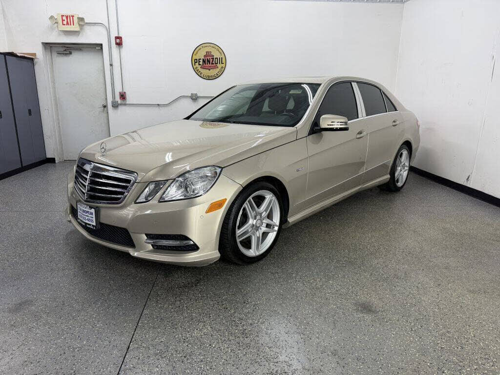 2012 MERCEDES-BENZ E-Class
