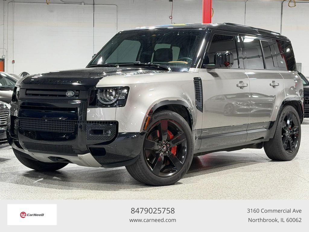2024 LAND ROVER Defender