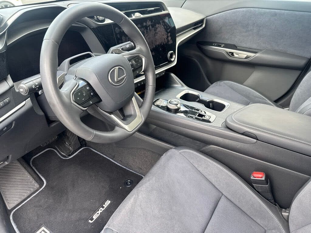 2024 LEXUS RZ