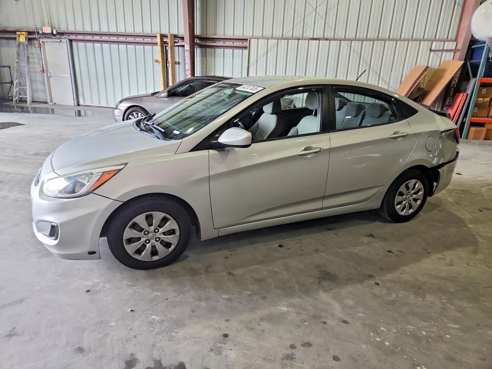 2015 HYUNDAI Accent