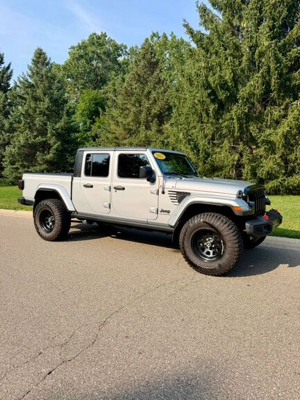 2023 JEEP Gladiator