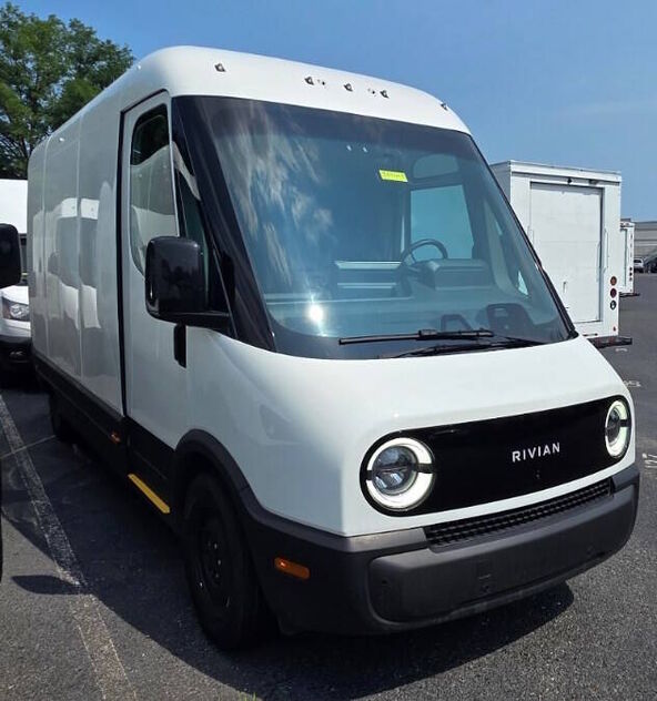 2024 RIVIAN RCV