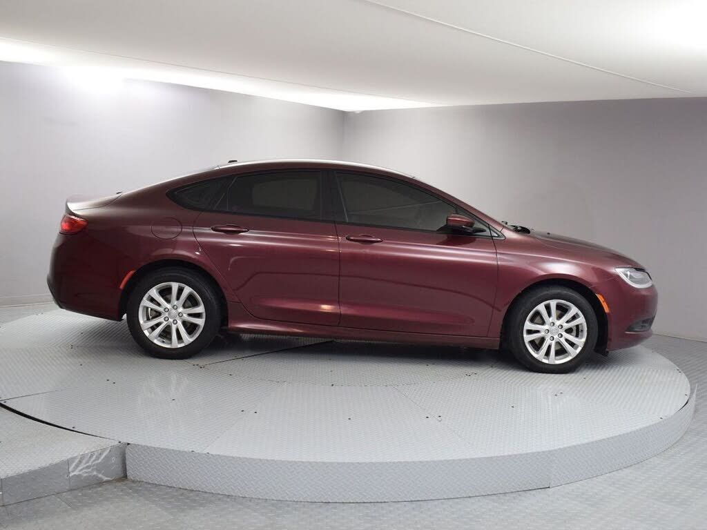 2017 CHRYSLER 200