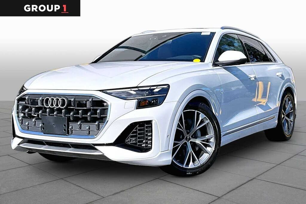 2026 AUDI Q8