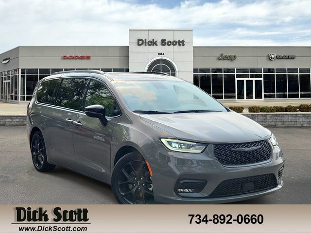 2025 CHRYSLER Pacifica