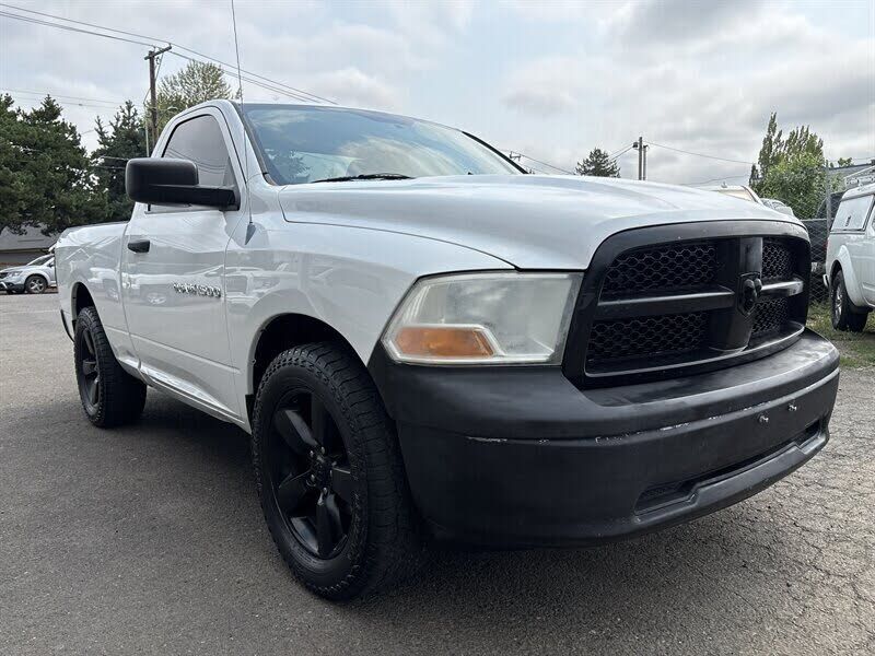 2011 DODGE Ram