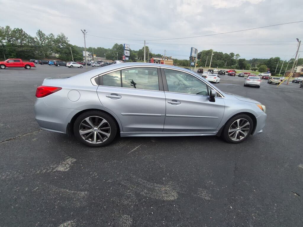 2016 SUBARU Legacy