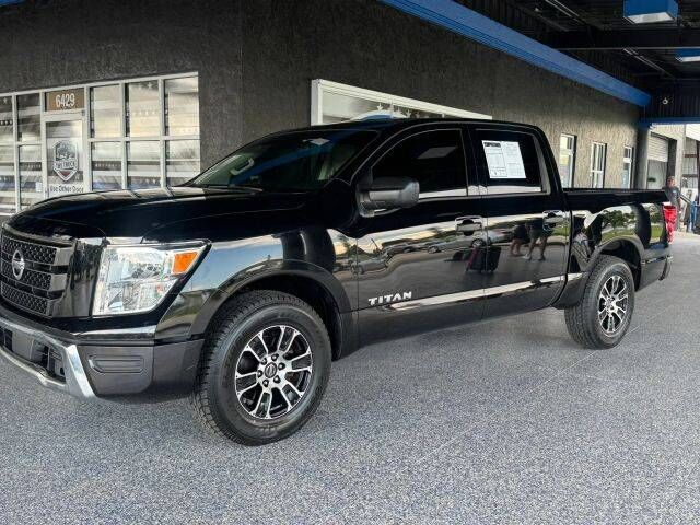 2022 NISSAN Titan