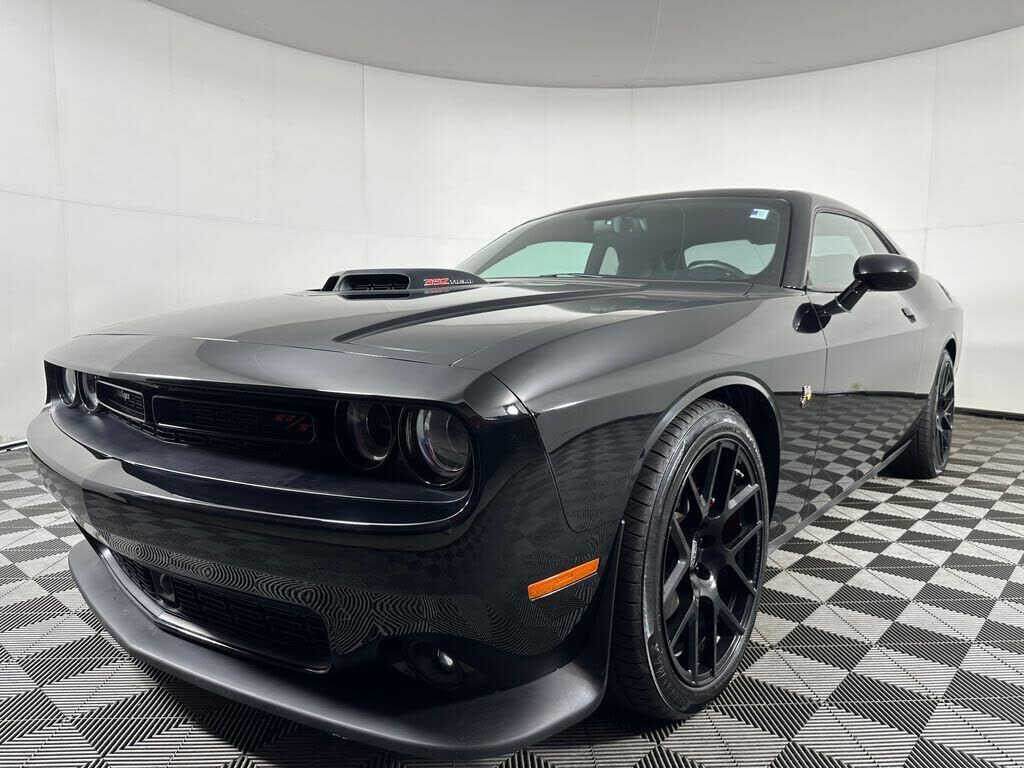 2015 DODGE Challenger