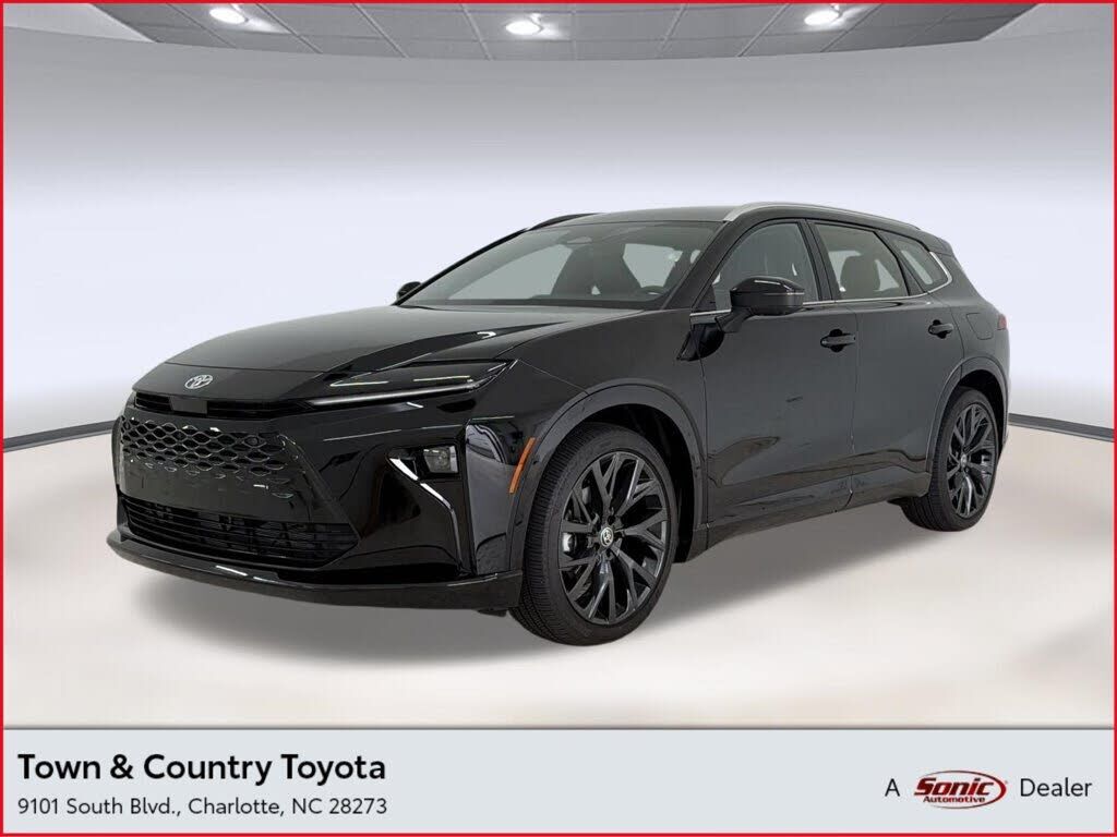 2026 TOYOTA Crown Signia