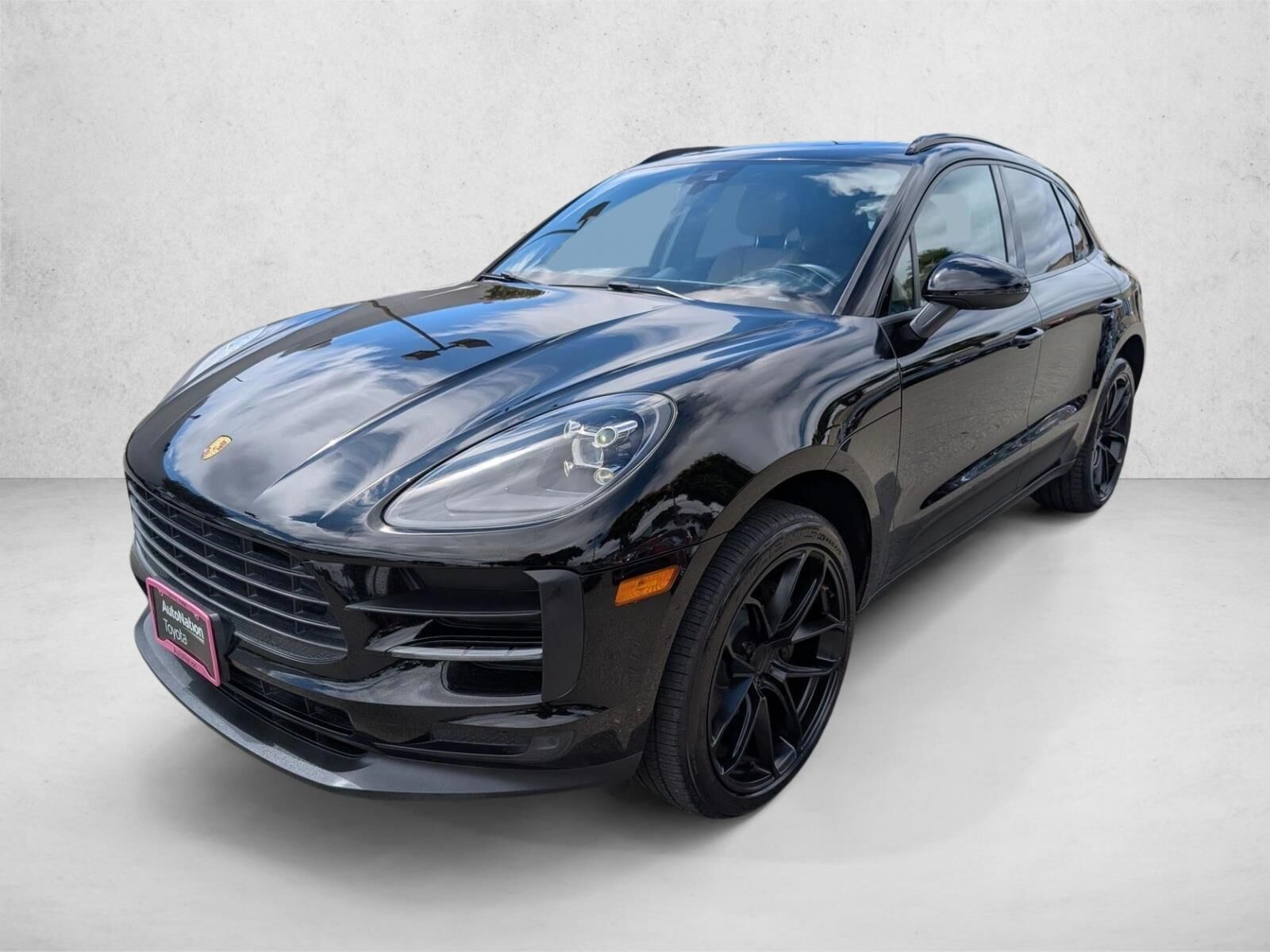 2020 PORSCHE Macan