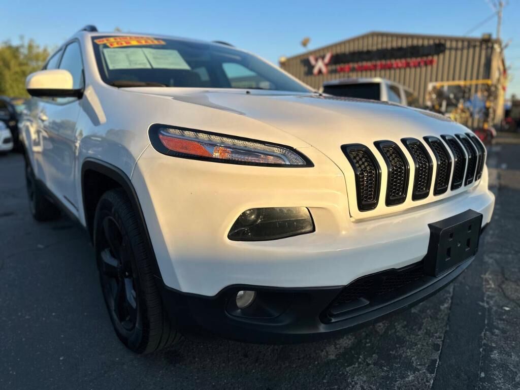 2018 JEEP Cherokee