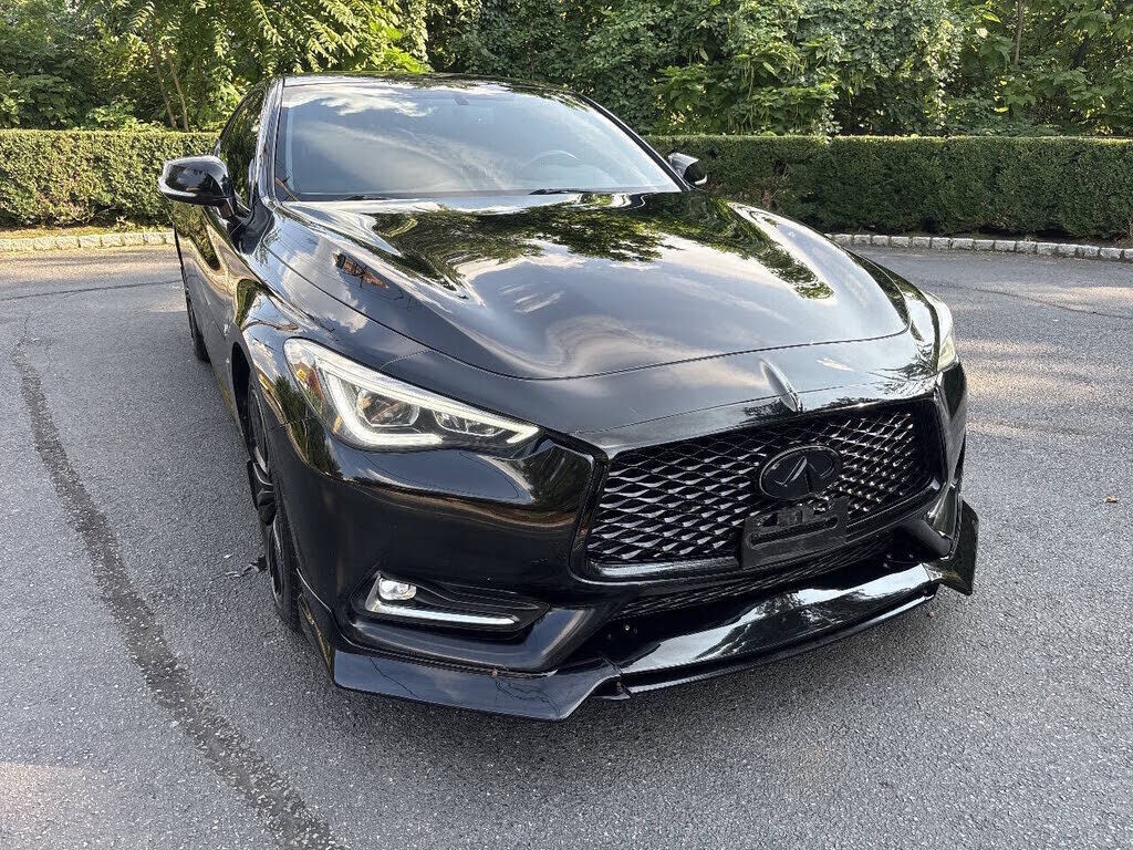 2017 INFINITI Q60