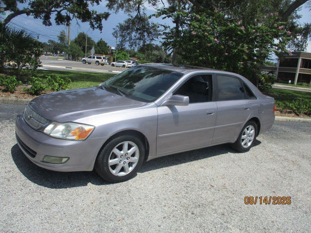 2001 TOYOTA Avalon