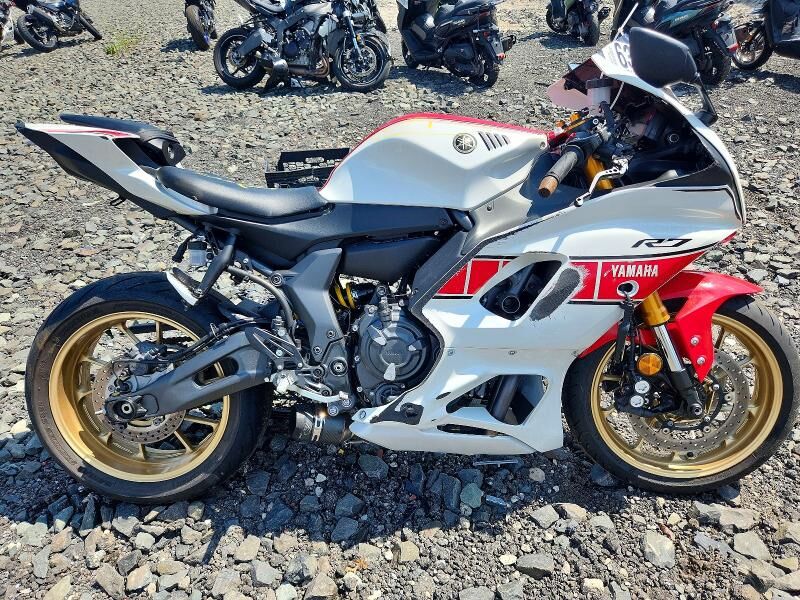 2022 YAMAHA YZF