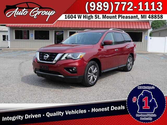 2017 NISSAN Pathfinder