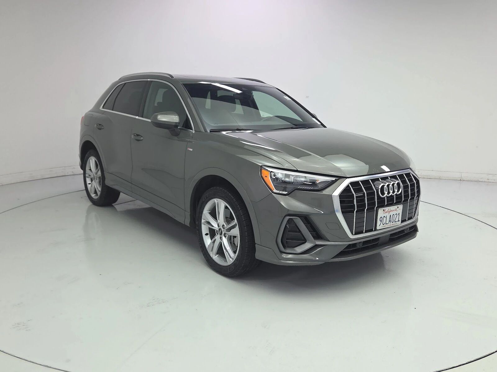 2022 AUDI Q3