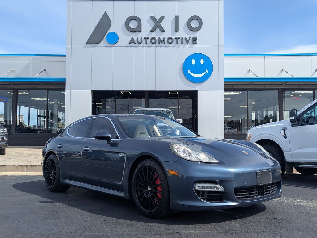 2010 PORSCHE Panamera