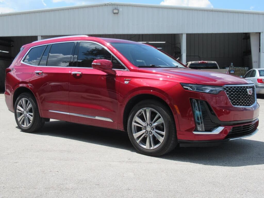 2025 CADILLAC XT6