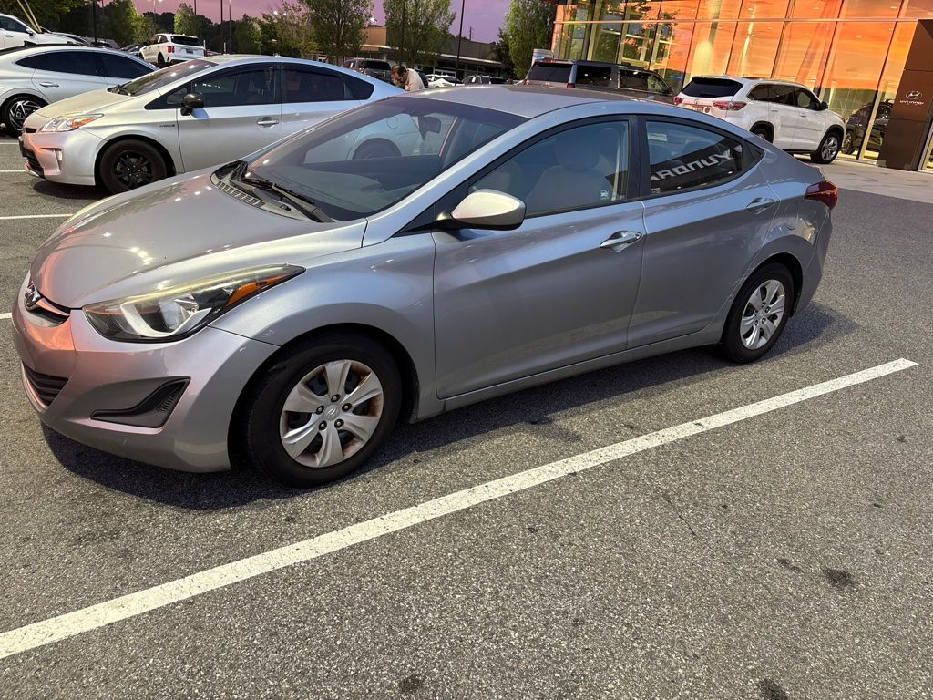 2016 HYUNDAI Elantra