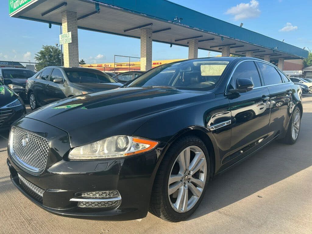 2011 JAGUAR XJ