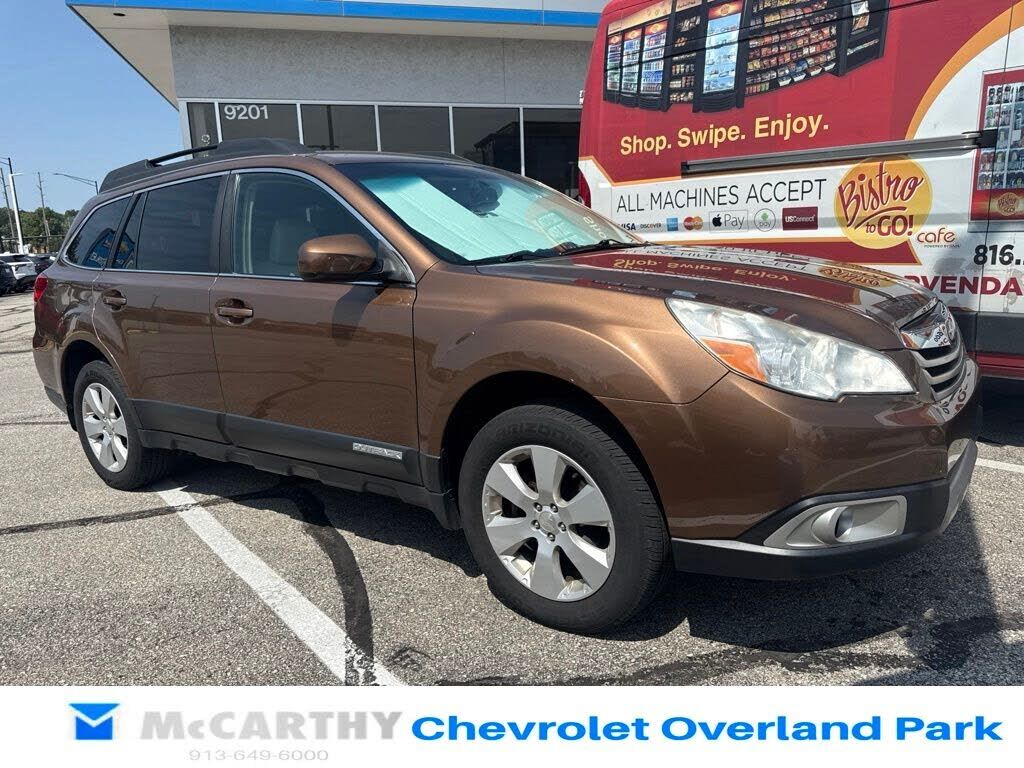 2012 SUBARU Outback