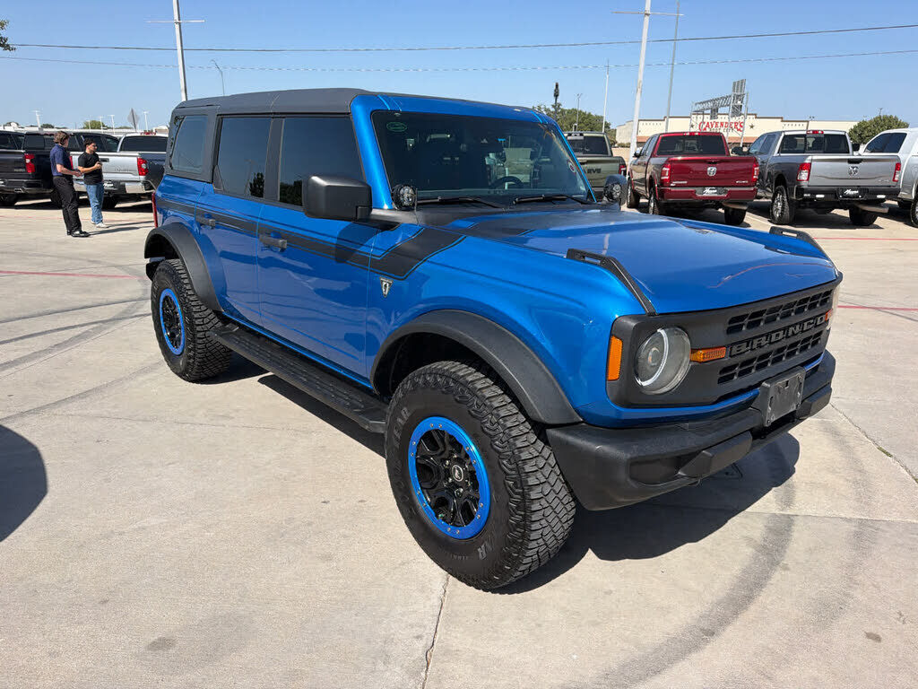 2022 FORD Bronco