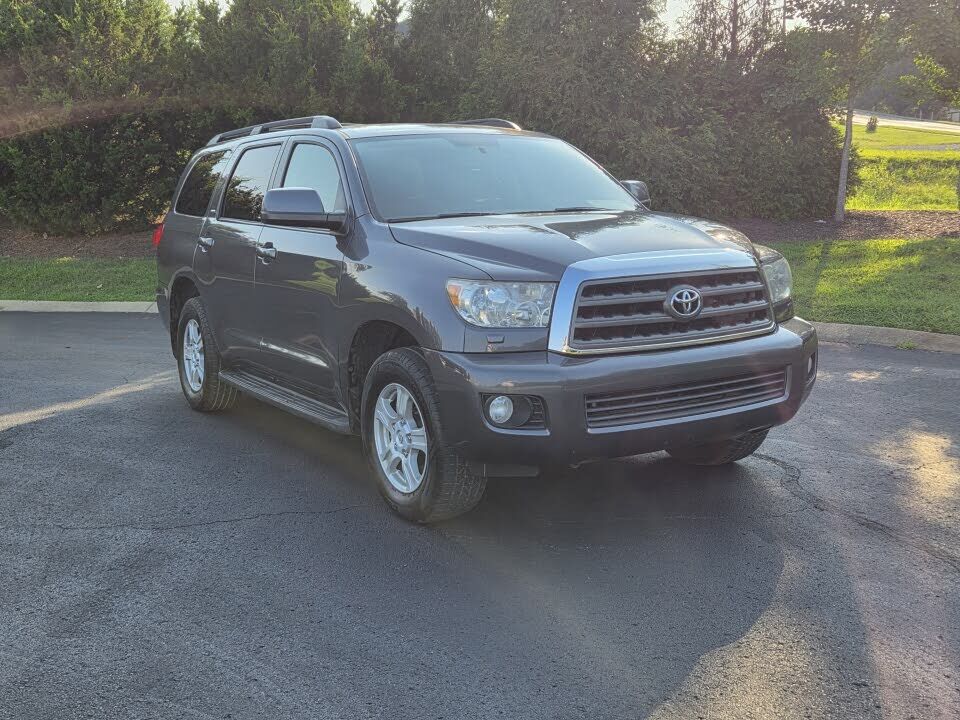 2011 TOYOTA Sequoia