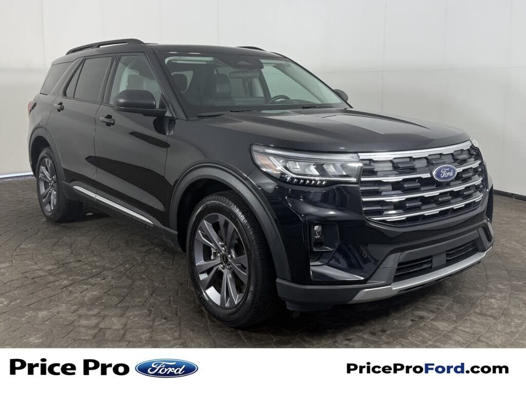 2025 FORD Explorer