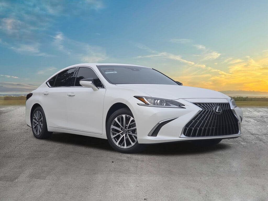 2025 LEXUS ES