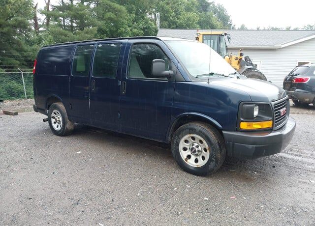 2014 GMC Savana