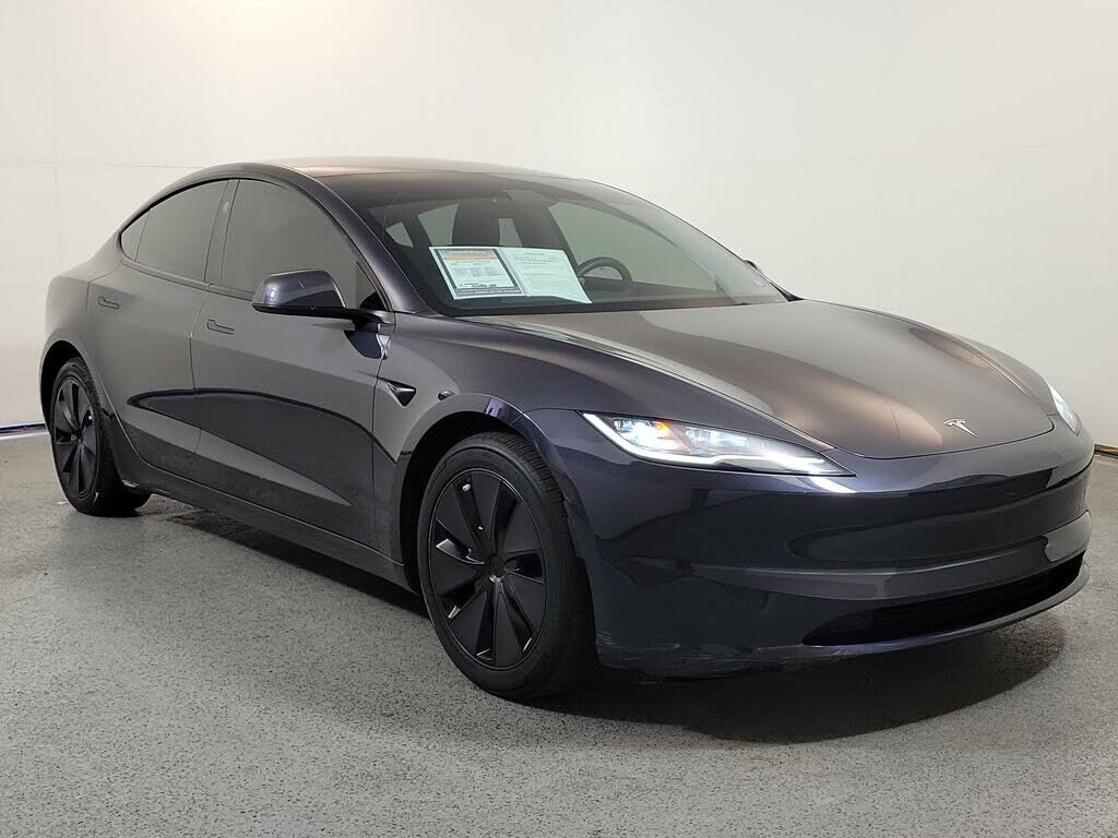 2025 TESLA Model 3