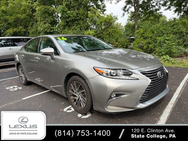 2016 LEXUS ES