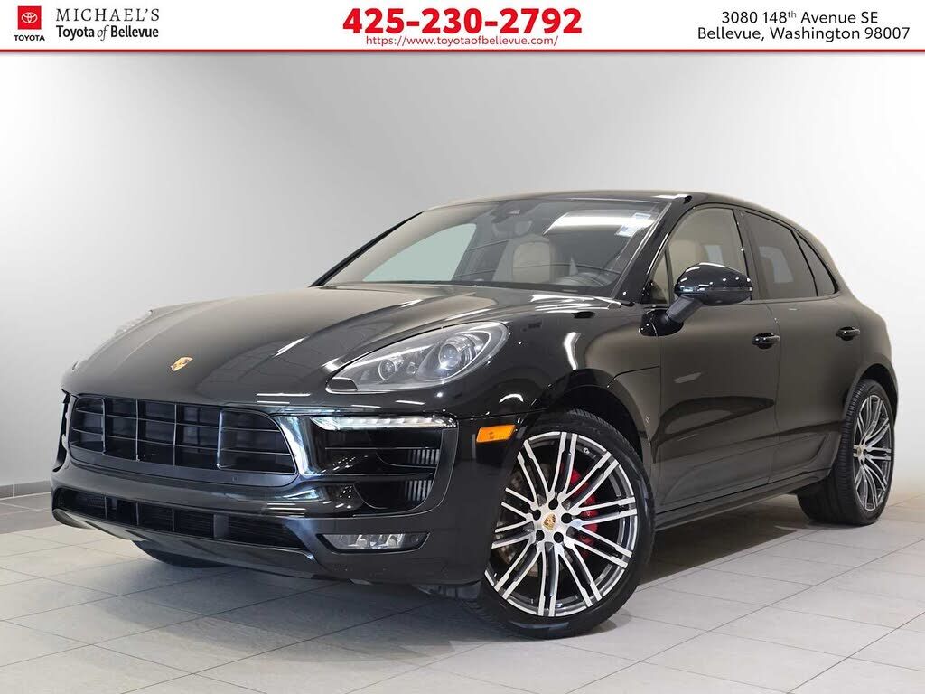 2017 PORSCHE Macan