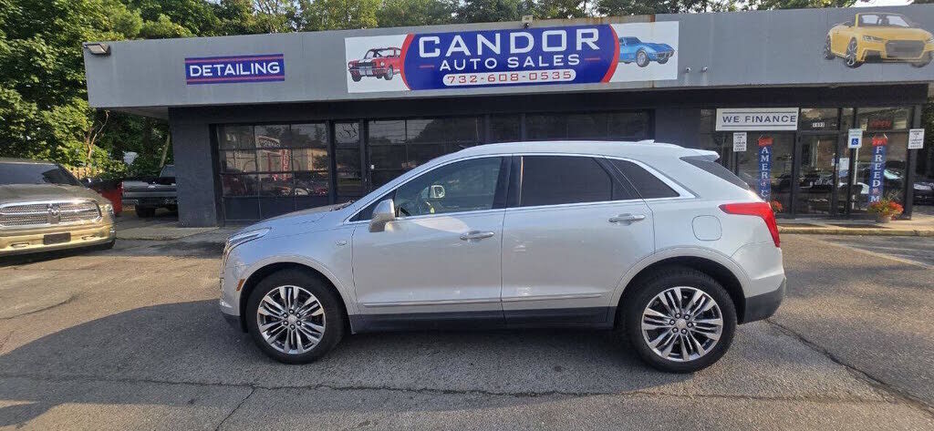 2017 CADILLAC XT5
